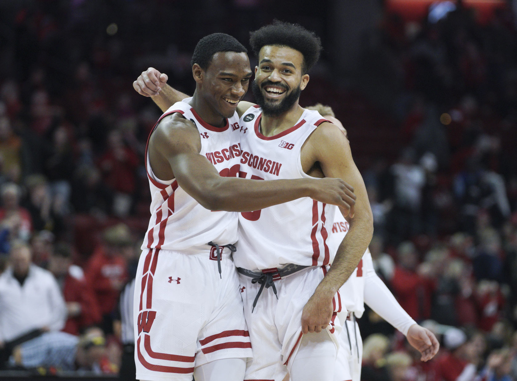 Badgers 65, Broncs 37